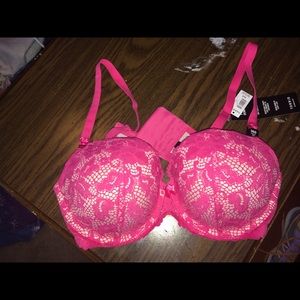 BRAND NEW Torrid Demi Bra
